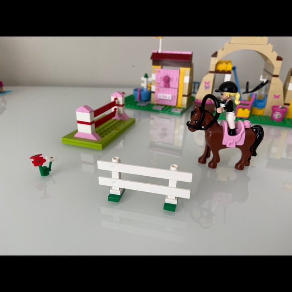 Lego Friends Stable - Picture 13 of 16